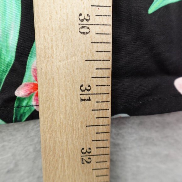 Inn n Out Burger Shirt Mens Large Green Hawaiian 75th Anniversary Button Up NEW - Picture 7 of 10